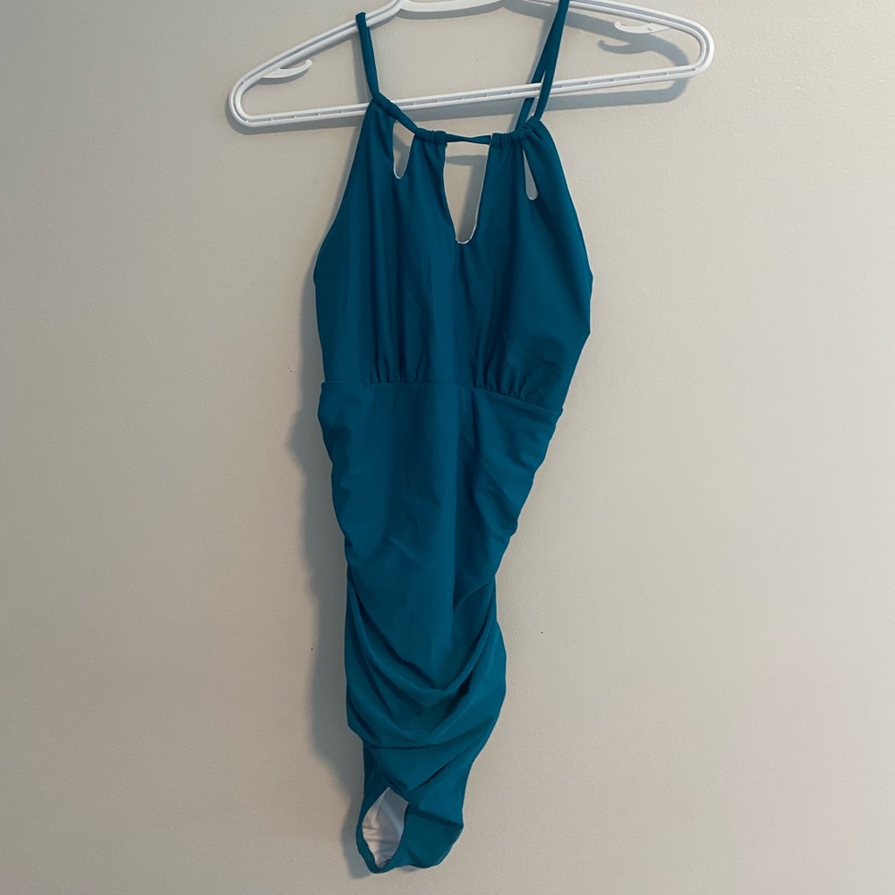 Cupshe halter-neck swimsuit
